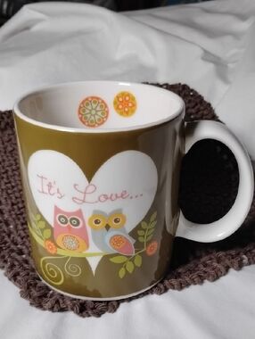 Owl Design "It's Love" 16oz Mug Valentina